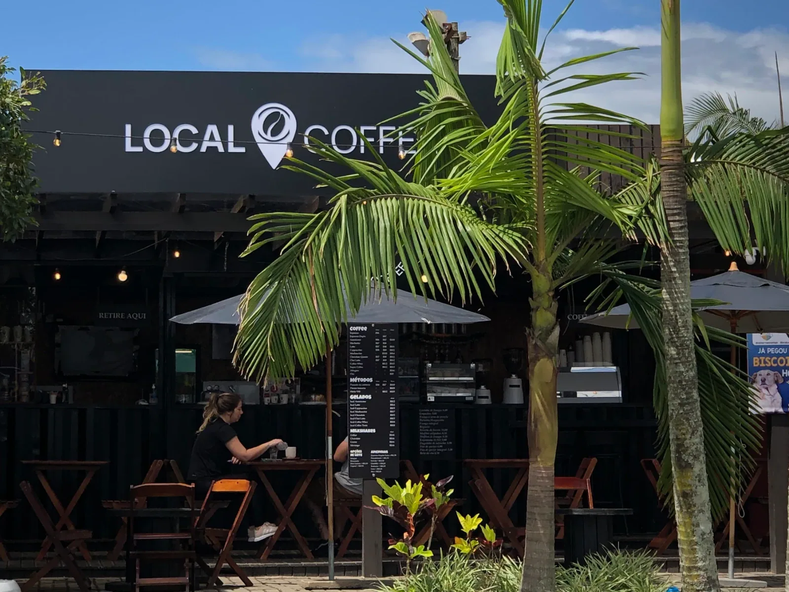 Local Coffee — Molhes